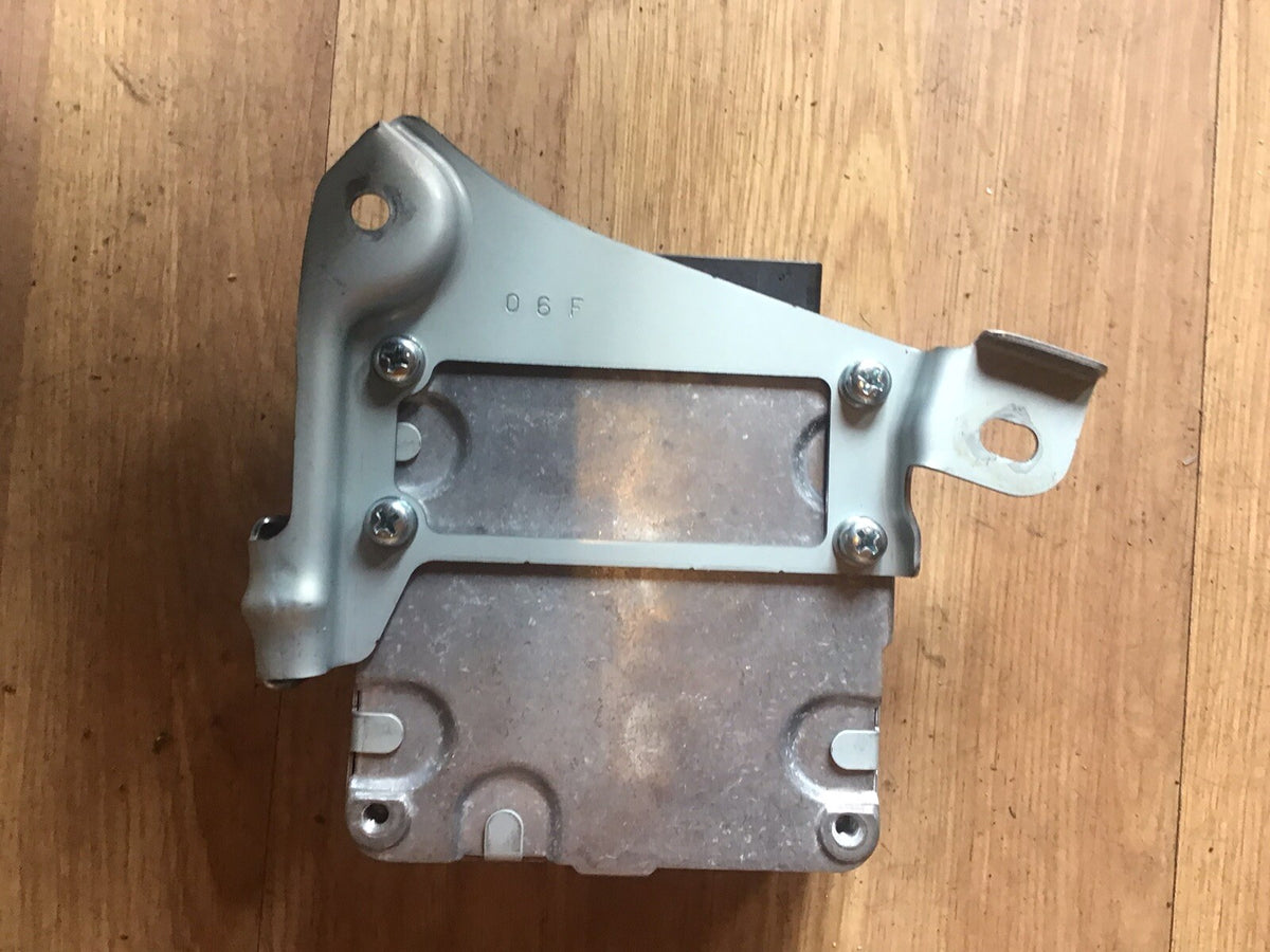 TOYOTA YARIS MK3 POWER STEERING ECU MODULE 89650 0D275 2012 20174