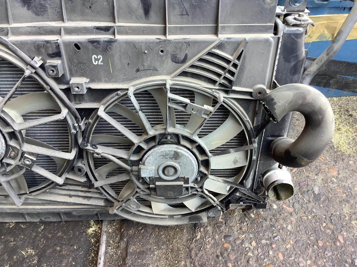 TOYOTA VERSO 1.6 DIESEL RADIATOR RAD PACK 16040 0X020 2013 20185