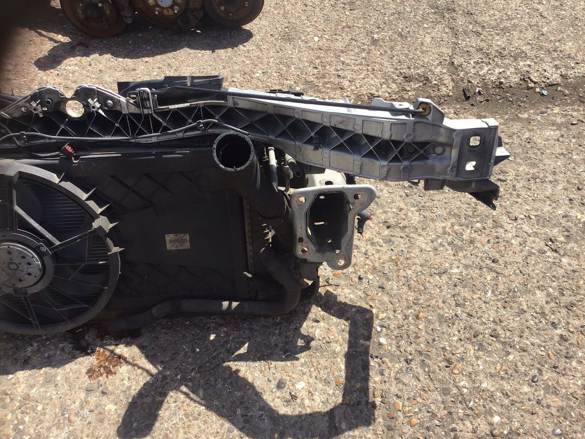 FORD FOCUS MK2 1.6 DIESEL  FRONT SLAM PANEL WITH CRASH BAR 2008 20109
