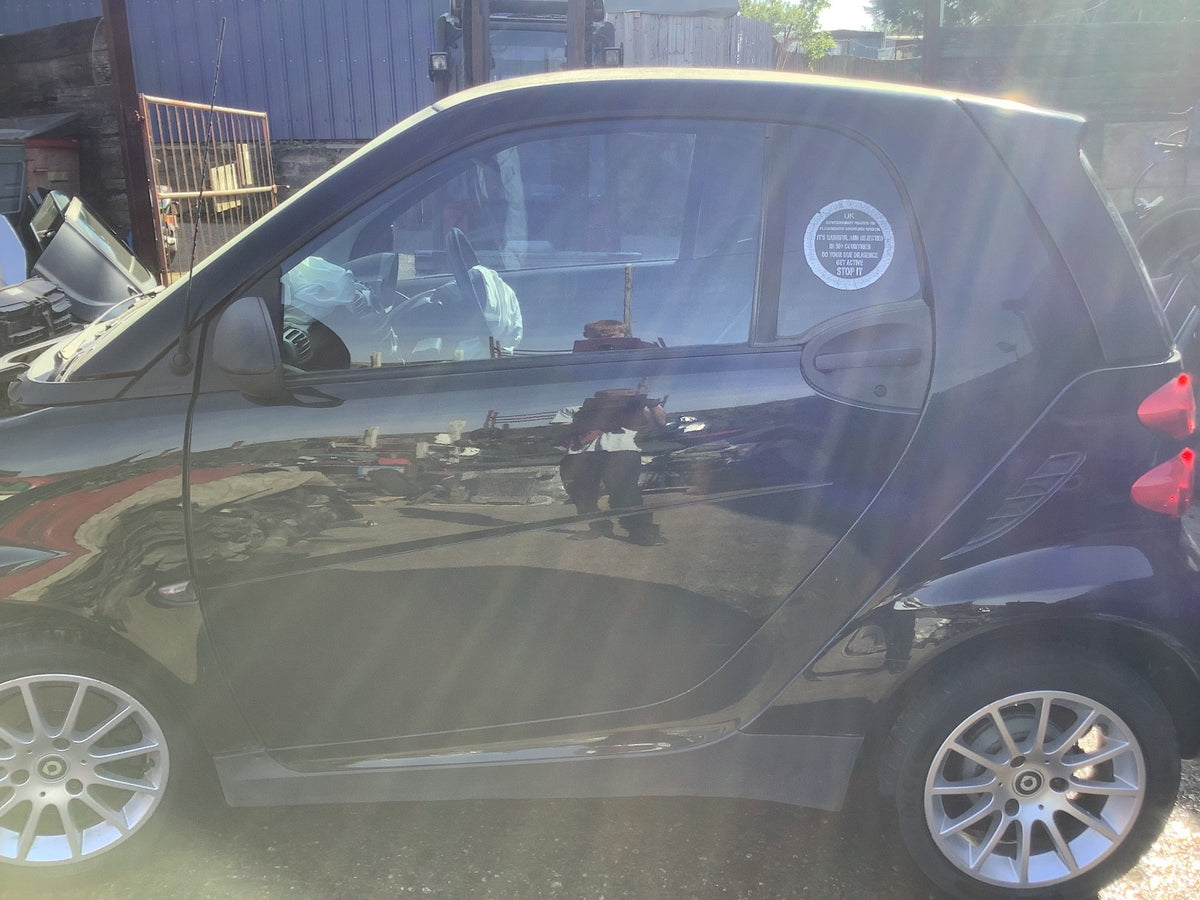 SMART FORTWO PASSENGER'S SIDE N/S DOOR IN BLACK 2007 20142