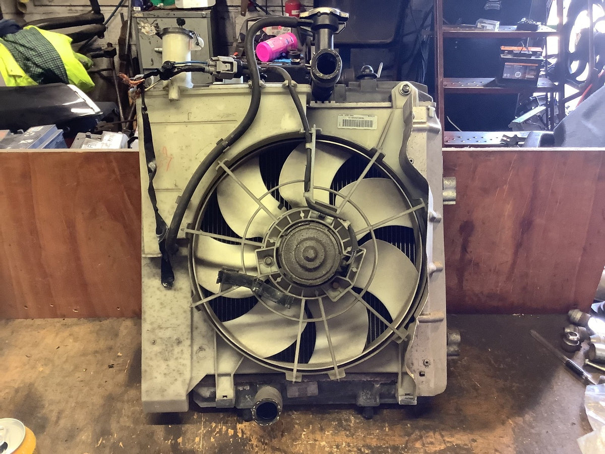 PEUGEOT 107 1.0 PETROL RADIATOR FAN COWLING  16360 0Q020 00 2005 20120