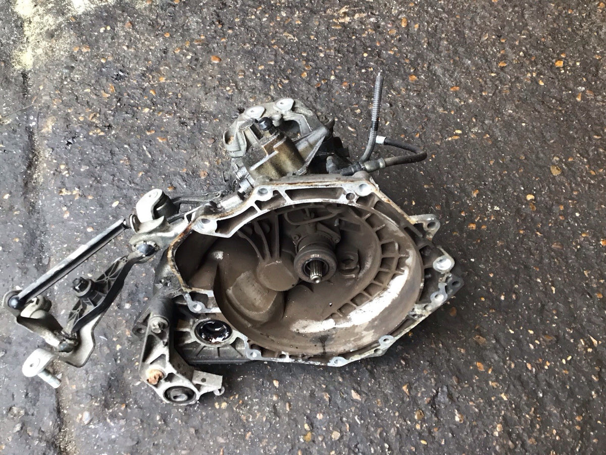 VAUXHALL CORSA C 1.2 PETROL GEARBOX  5 SPEED MANUAL F13C394 2001 20065