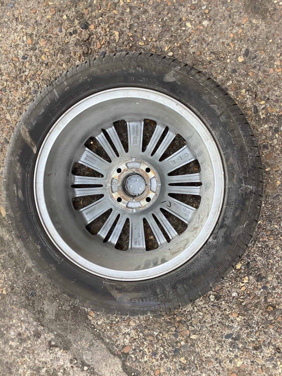 PEUGEOT 208 ALLOY WHEEL 16'' 9808137577 TYRE 195X55X15 2012 20198