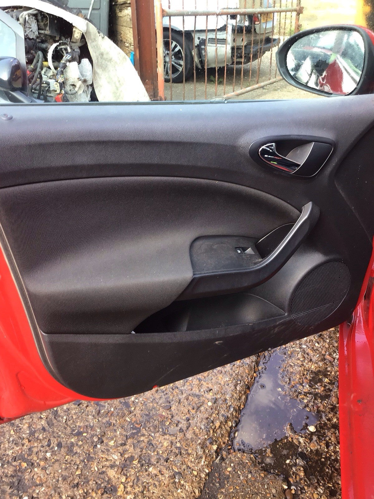 SEAT IBIZA 6J PASSENGER'S SIDE N/S FRONT DOOR EMOCION RED LS3H 5 DOOR 2008 20176