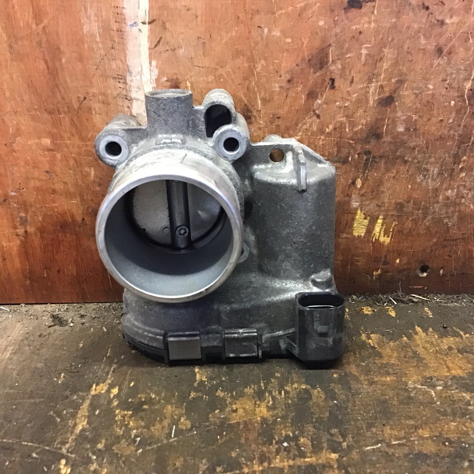 FORD FIESTA MK7  PETROL THROTTLE BODY 8A6G 9F991 AC  2008 20171