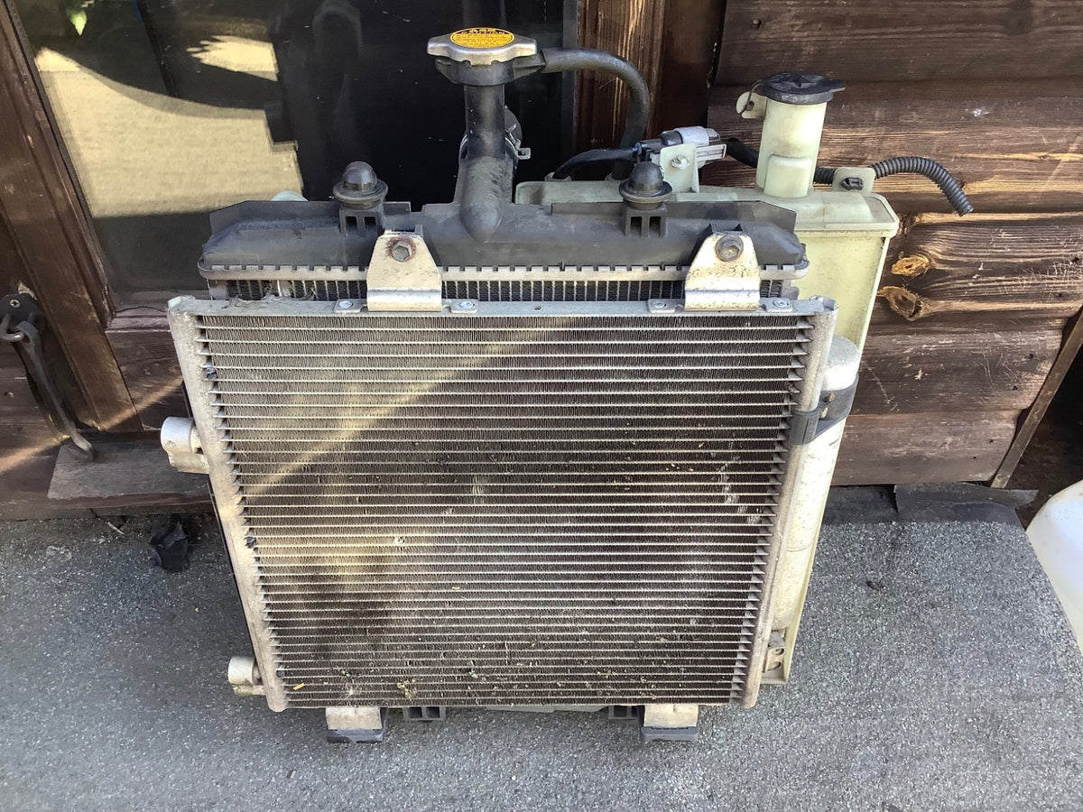PEUGEOT 107 1.0 PETROL RADIATOR RAD PACK 16360 0Q020 00 2005 20140