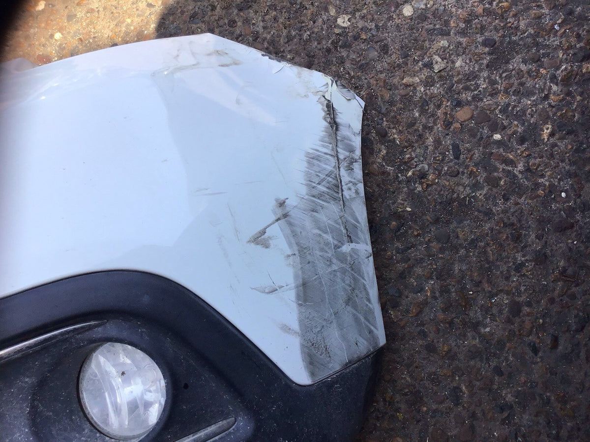 PEUGEOT 2008 MK1 FRONT BUMPER IN BANQUISE WHITE  EWP DAMAGED 2013 20166