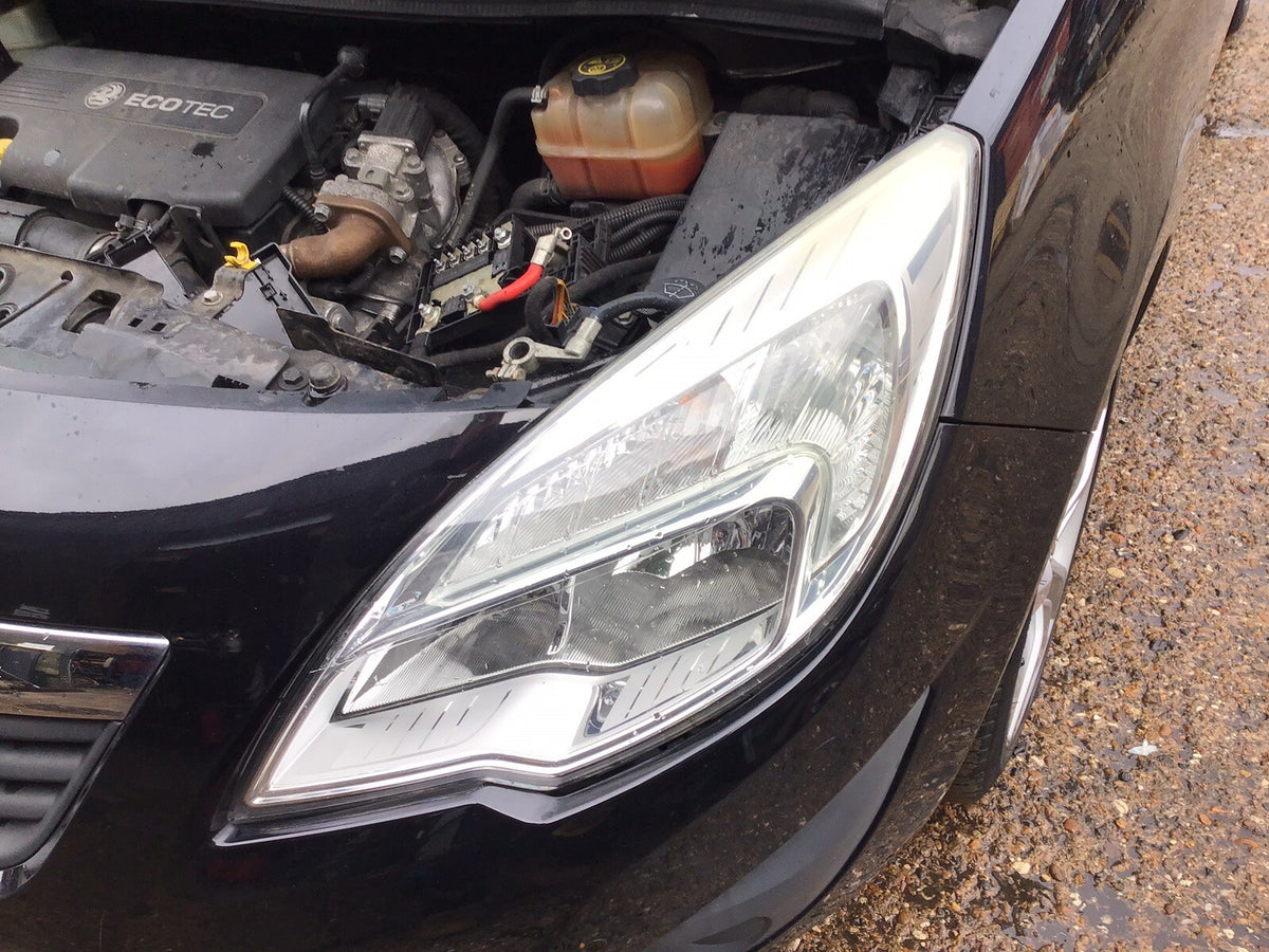 VAUXHALL MERIVA B PASSENGER'S SIDE N/S HEADLIGHT 13253631 2010 20152