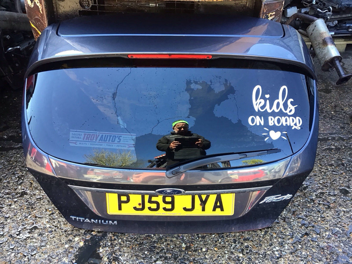 FORD FIESTA MK7  TAILGATE SEA GREY METALLIC  2009 20174