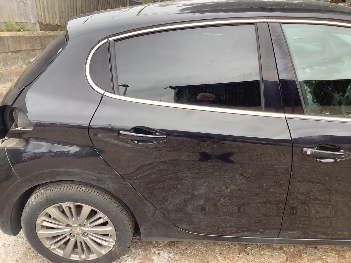 PEUGEOT 208 DRIVERS SIDE REAR DOOR  NOIR PEARL BLACK KTV 5 DOOR MODEL 2012 20182