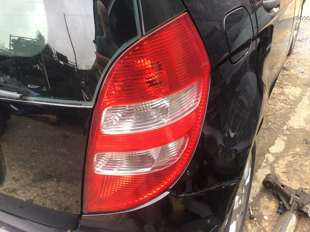 MERCEDES A CLASS W169 DRIVER SIDE O/S REAR LIGHT CLUSTER 2005 20084