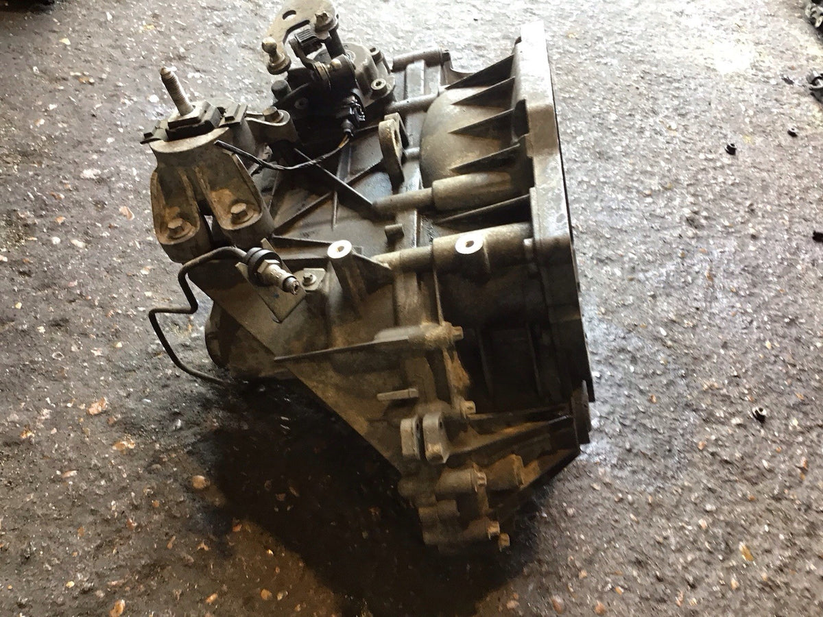 BMW MINI R56 1.6 GEARBOX  MANUAL 6 SPEED 72000 MILES 2007 20119