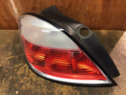 VAUXHALL ASTRA H PASSENGER'S SIDE N/S REAR LIGHT CLUSTER 5 DOOR MODEL 2005 20094
