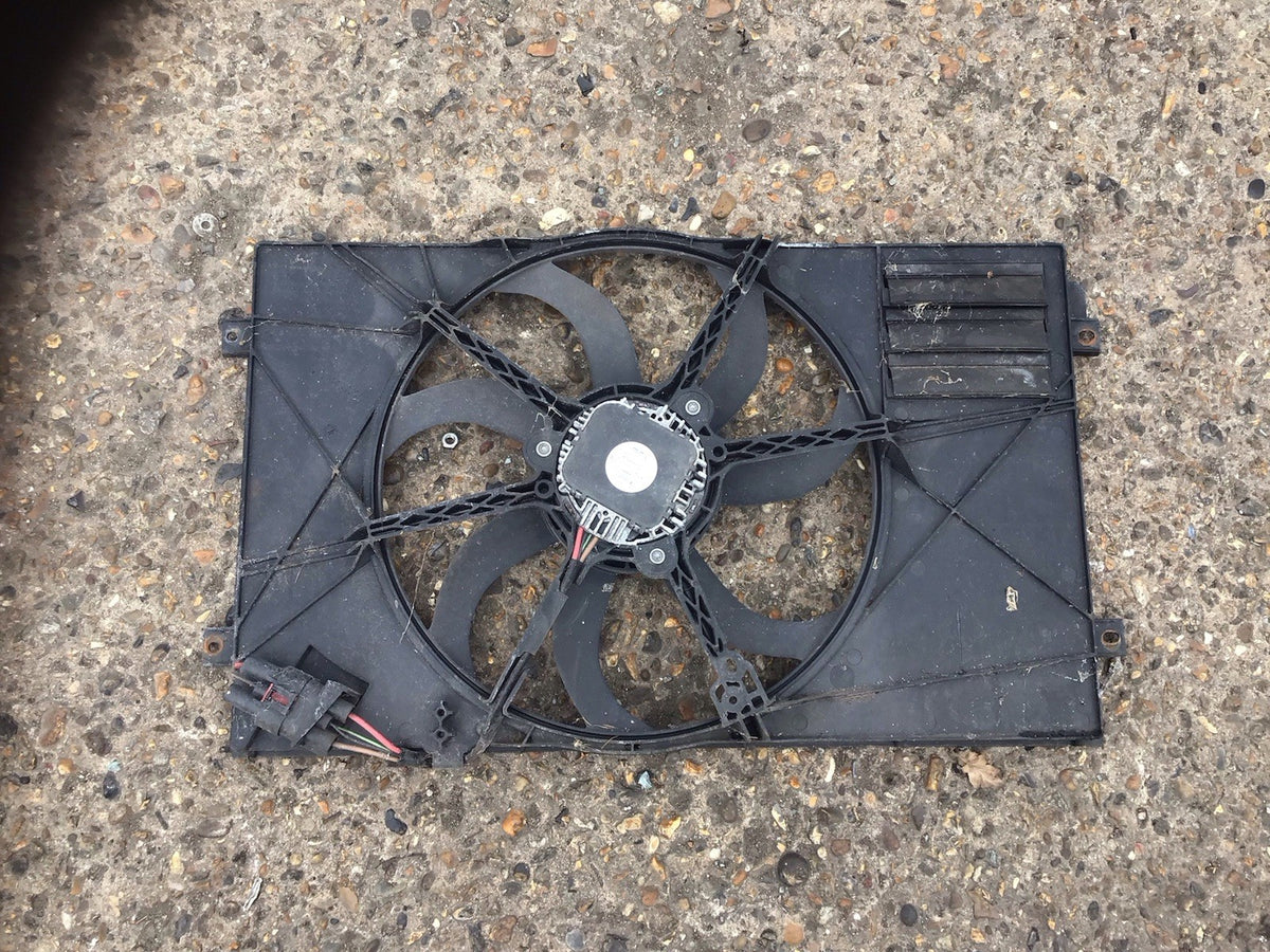 VOLKSWAGEN GOLF MK5 1.6 TDI RADIATOR COOLING FAN COWLING 1K0959455DM 2007 20132