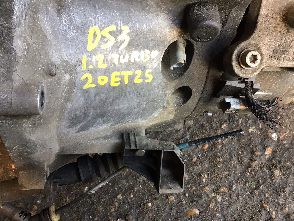 CITROEN DS3 PEUGEOT 208 1.2 TURBO GEARBOX 5 SPEED MANUAL CODE 20ET25  2013 20189