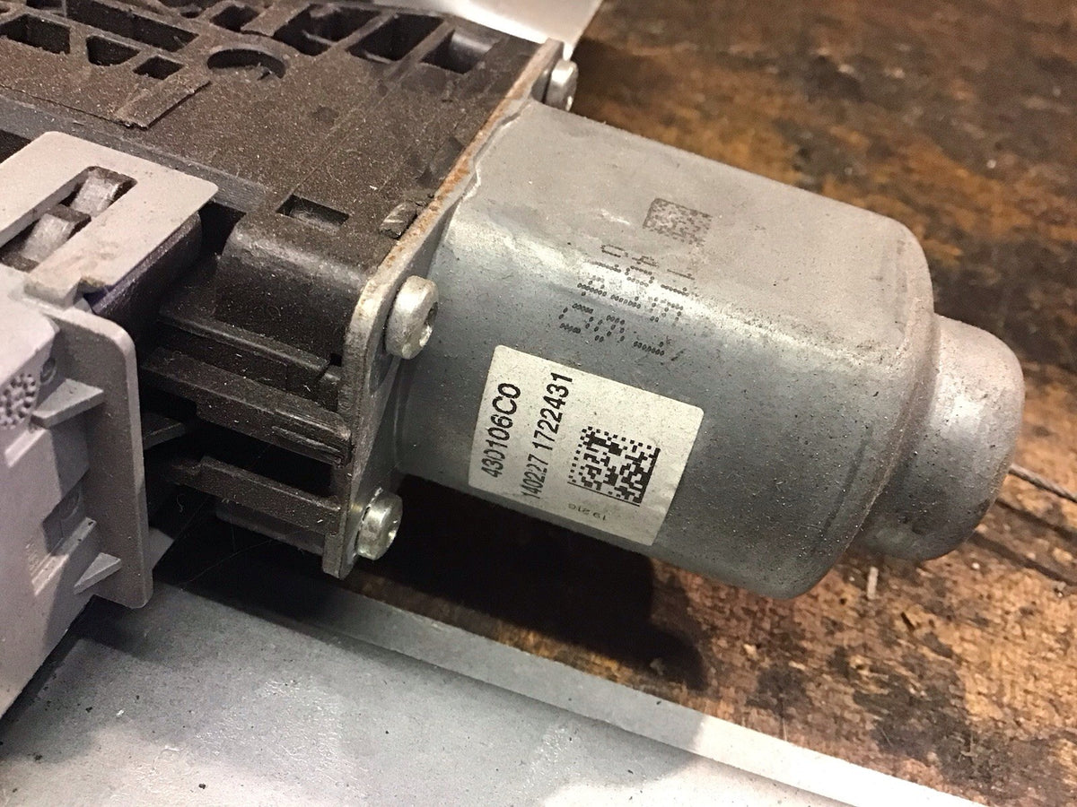 PEUGEOT PARTNER PASSENGERS SIDE FRONT WINDOW MOTOR REGULATOR 430106C0  2010 20163
