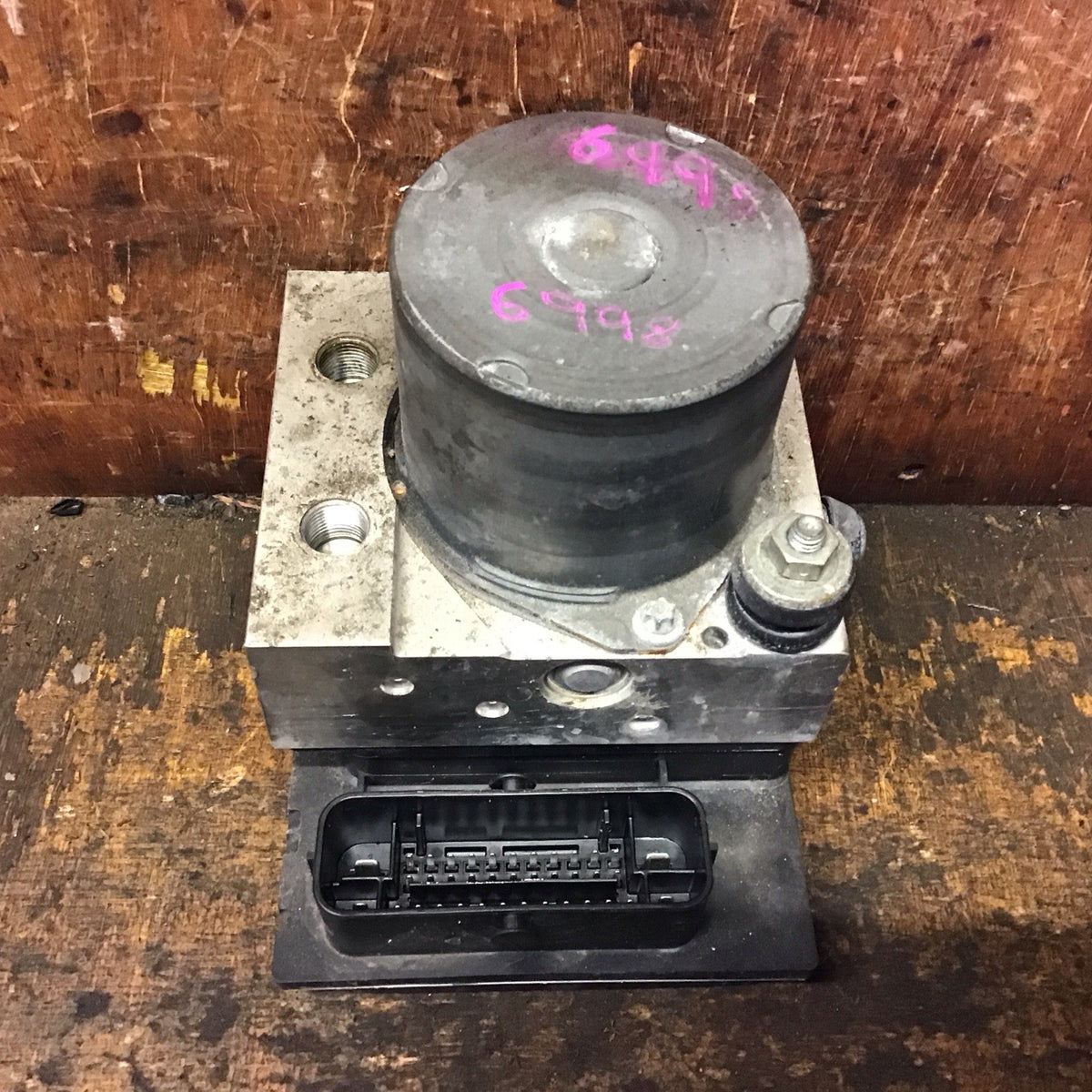VAUXHALL MERIVA B ABS PUMP 13354301 WITH CODE 6998 2010 20154