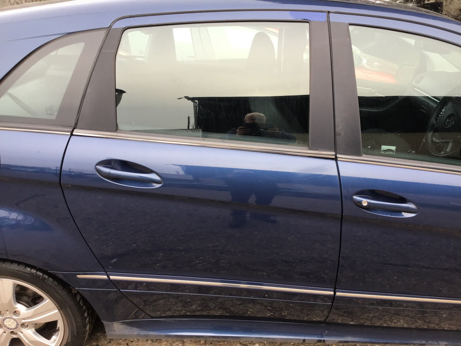 MERCEDES B CLASS W245 DRIVER'S SIDE REAR DOOR LOTUS BLUE METALLIC 240 2005 20110