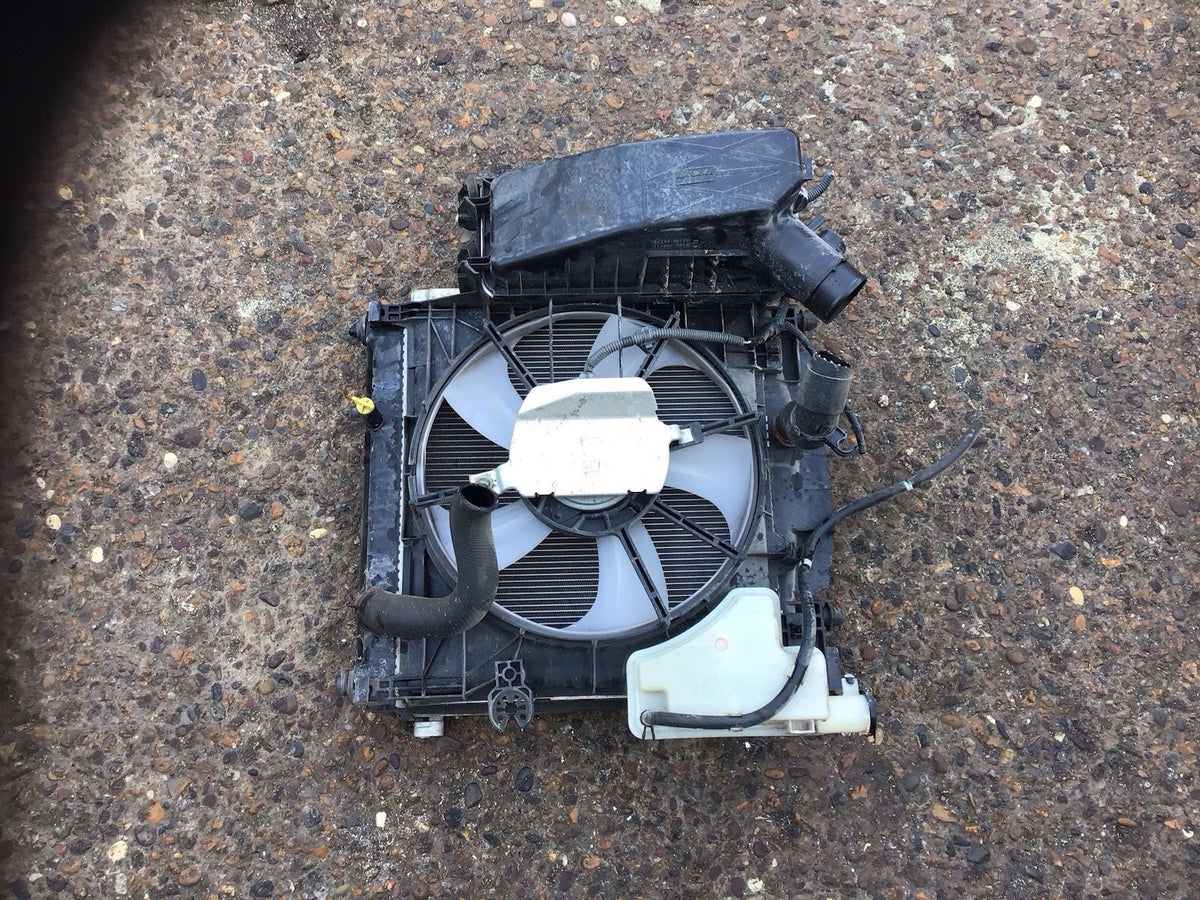 TOYOTA IQ 1.0 PETROL RADIATOR RAD PACK 422134 1793 2008 20150