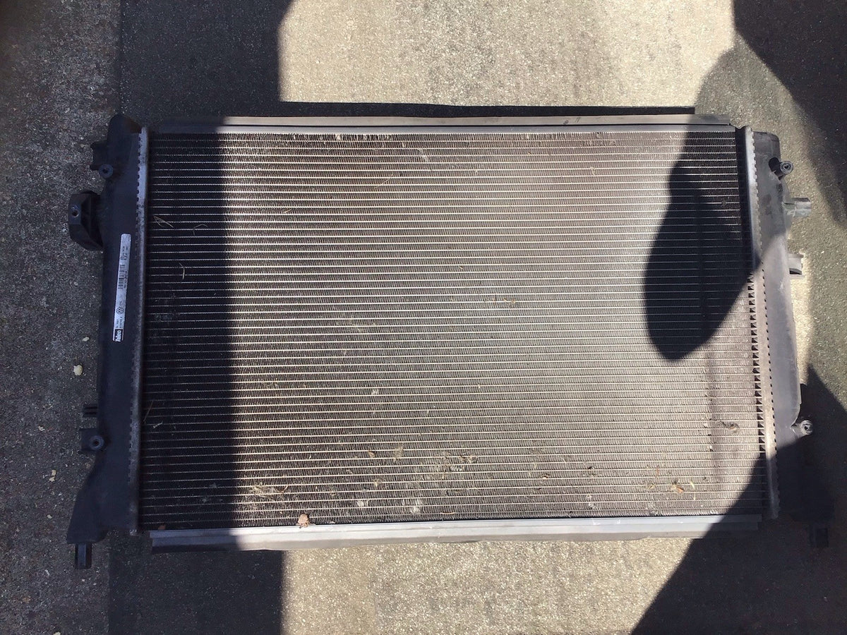 SEAT LEON 1P 1.4 TSI PETROL RADIATOR 1K0121251CM 2008 20120