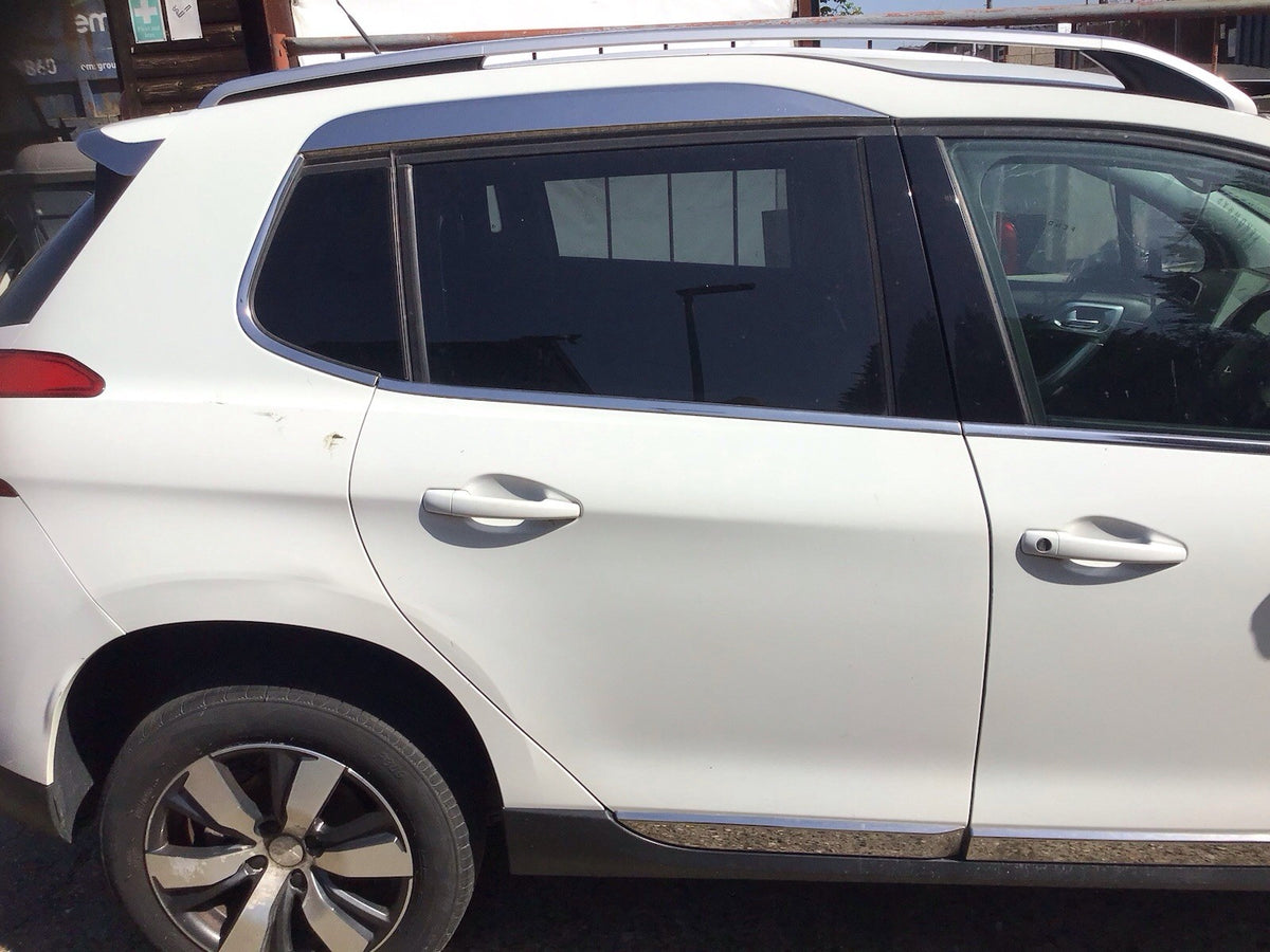 PEUGEOT 2008 MK1 DRIVERS SIDE REAR DOOR BANQUISE WHITE PAINT CODE EWP 2013 20190
