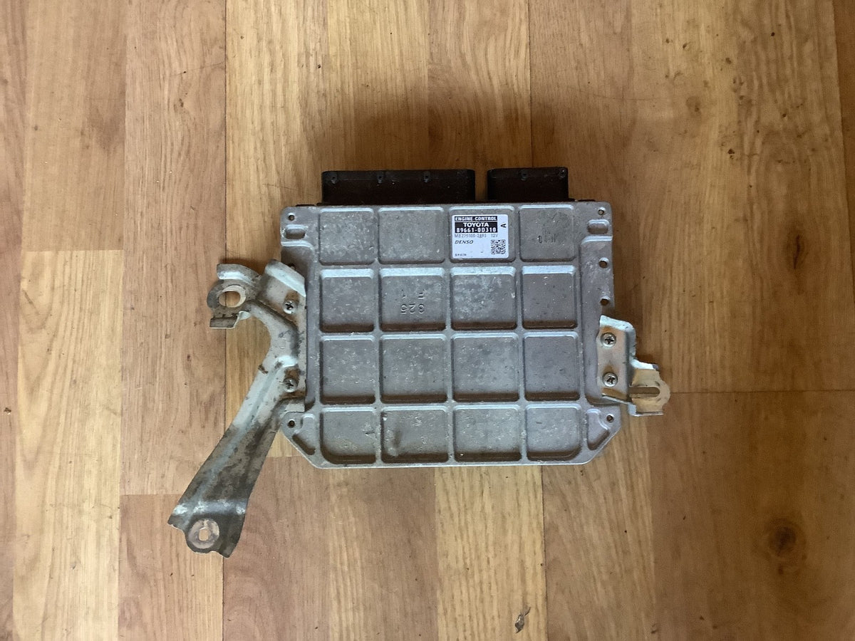 TOYOTA YARIS MK2 1.3 PETROL ENGINE CONTROL ECU 89661 0D310 2007 20110