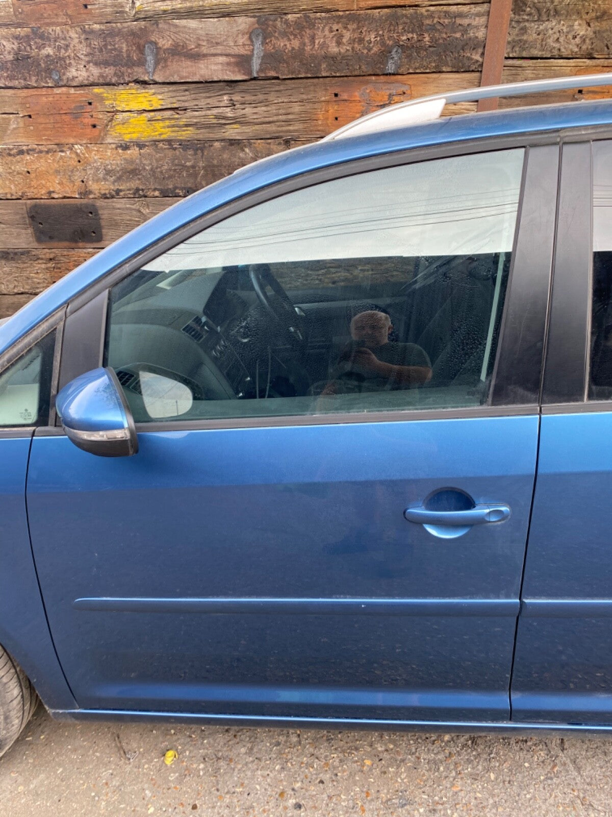 VOLKSWAGEN TOURAN PASSENGER'S SIDE N/S FRONT DOOR PACIFIC BLUE LA5J  2010 20150
