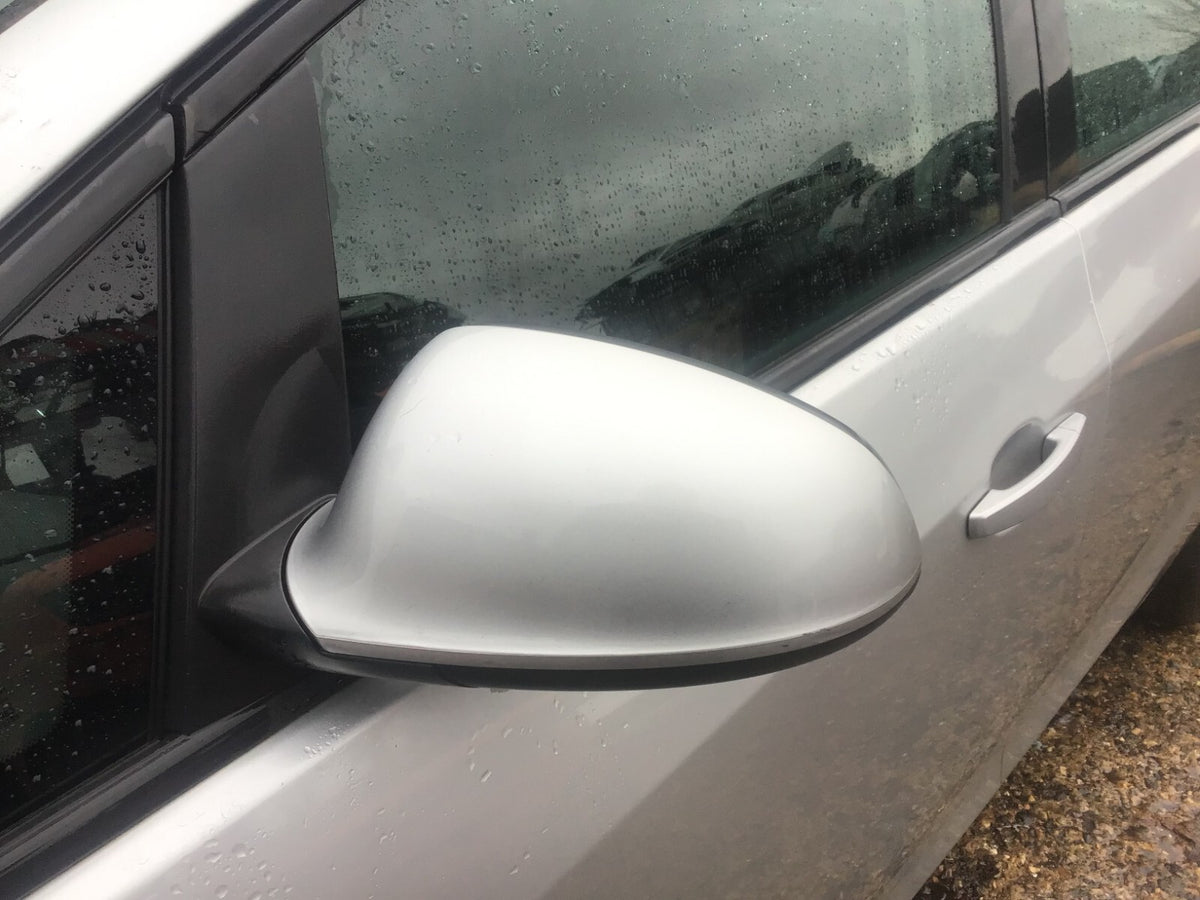 VAUXHALL ASTRA J PASSENGER SIDE N/S DOOR MIRROR SOVEREIGN SILVER 176/GAN  10 153