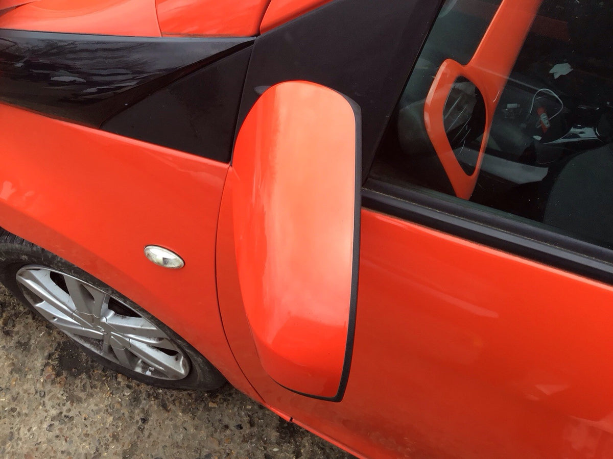 TOYOTA AYGO MK2 WING MIRROR PASSENGERS SIDE N/S ORANGE 4W5 2014 20216