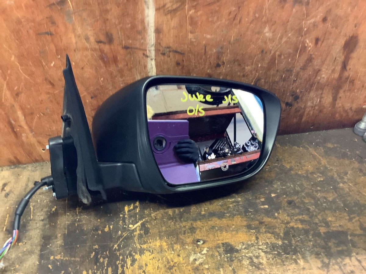 NISSAN JUKE DRIVERS SIDE O/S DOOR MIRROR IN BLACK METALLIC Z11 2015 20193