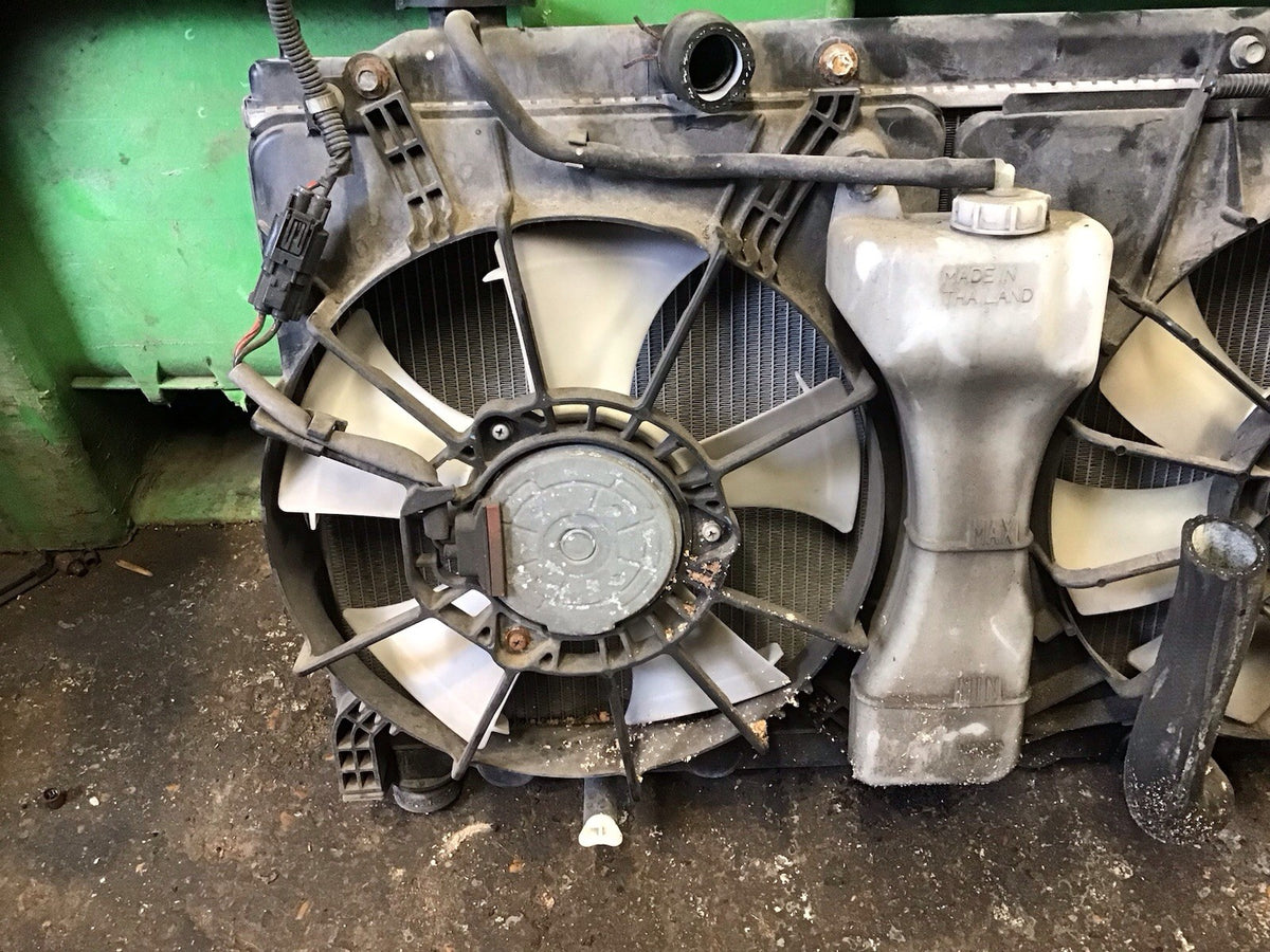 HONDA JAZZ MK3 1.4 PETROL MANUAL RADIATOR FAN COWLING 2009 20133