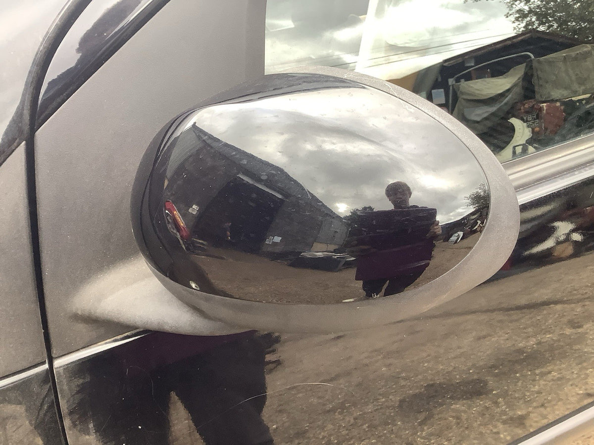PEUGEOT 107 PASSENGER'S SIDE N/S DOOR MIRROR IN NOIR CALDERA EXZ 2005 20143