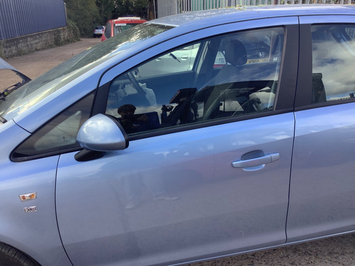 VAUXHALL CORSA D PASSENGER SIDE N/S FRONT DOOR CRINAN BLUE Z22R 5 DOOR 2006 20145