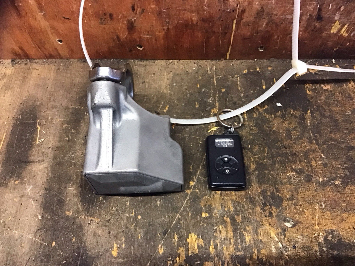TOYOTA YARIS MK2 IGNITION BARREL LOCK AND KEY 899985201 2006 20112