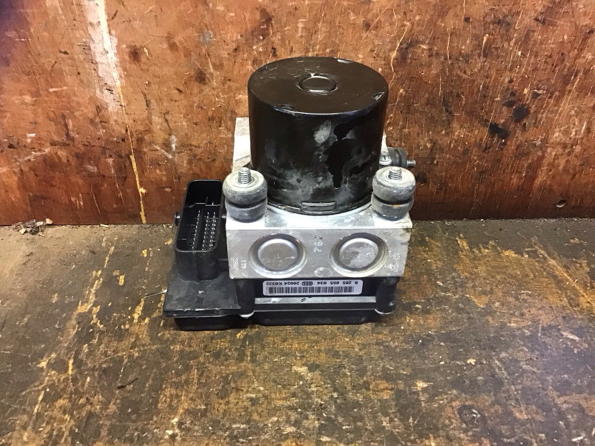 VOLKSWAGEN POLO 6R ABS PUMP MODULE 6R0611517BA 2009 20132