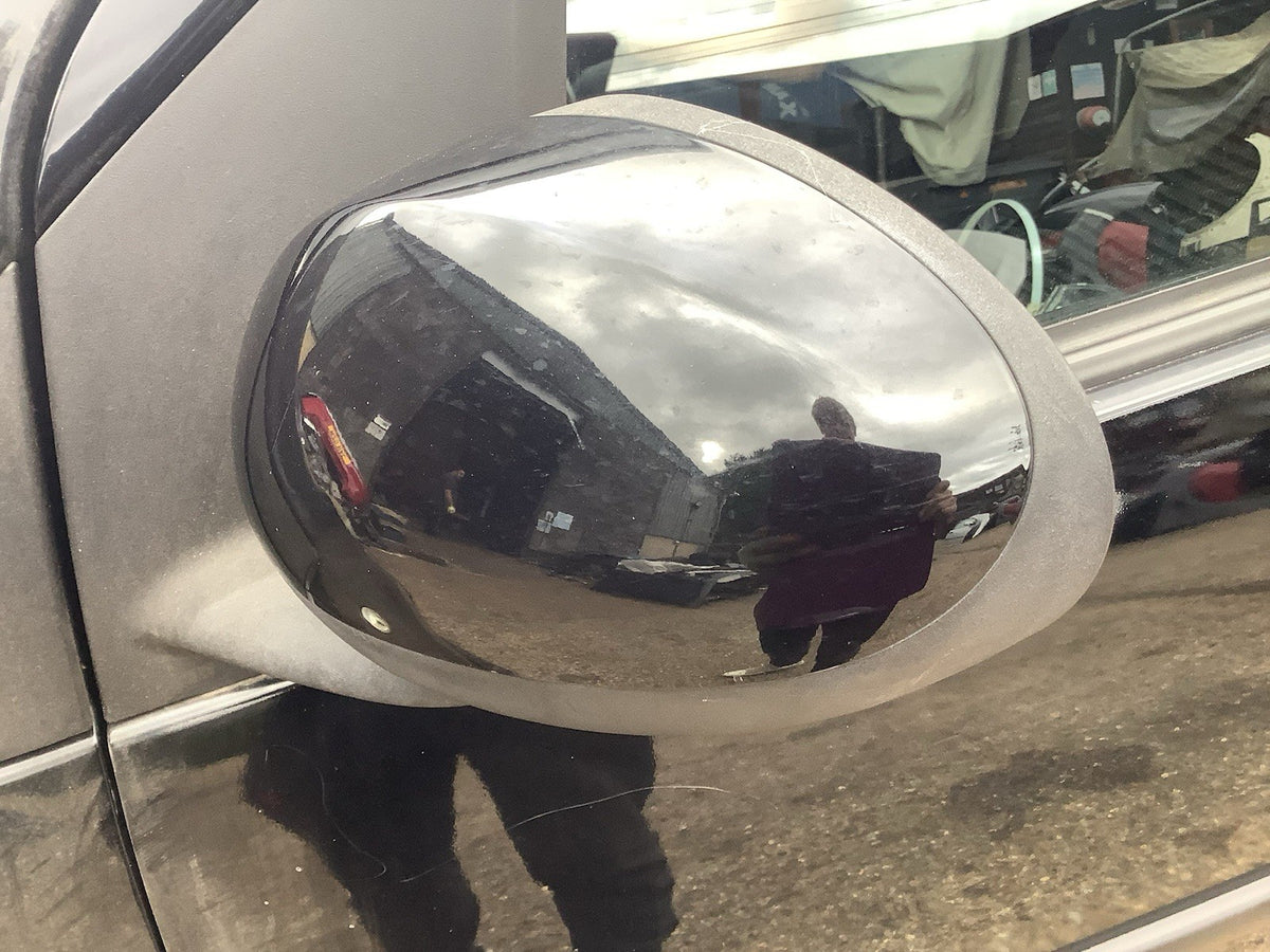 PEUGEOT 107 PASSENGER'S SIDE N/S DOOR MIRROR IN NOIR CALDERA EXZ 2005 20144