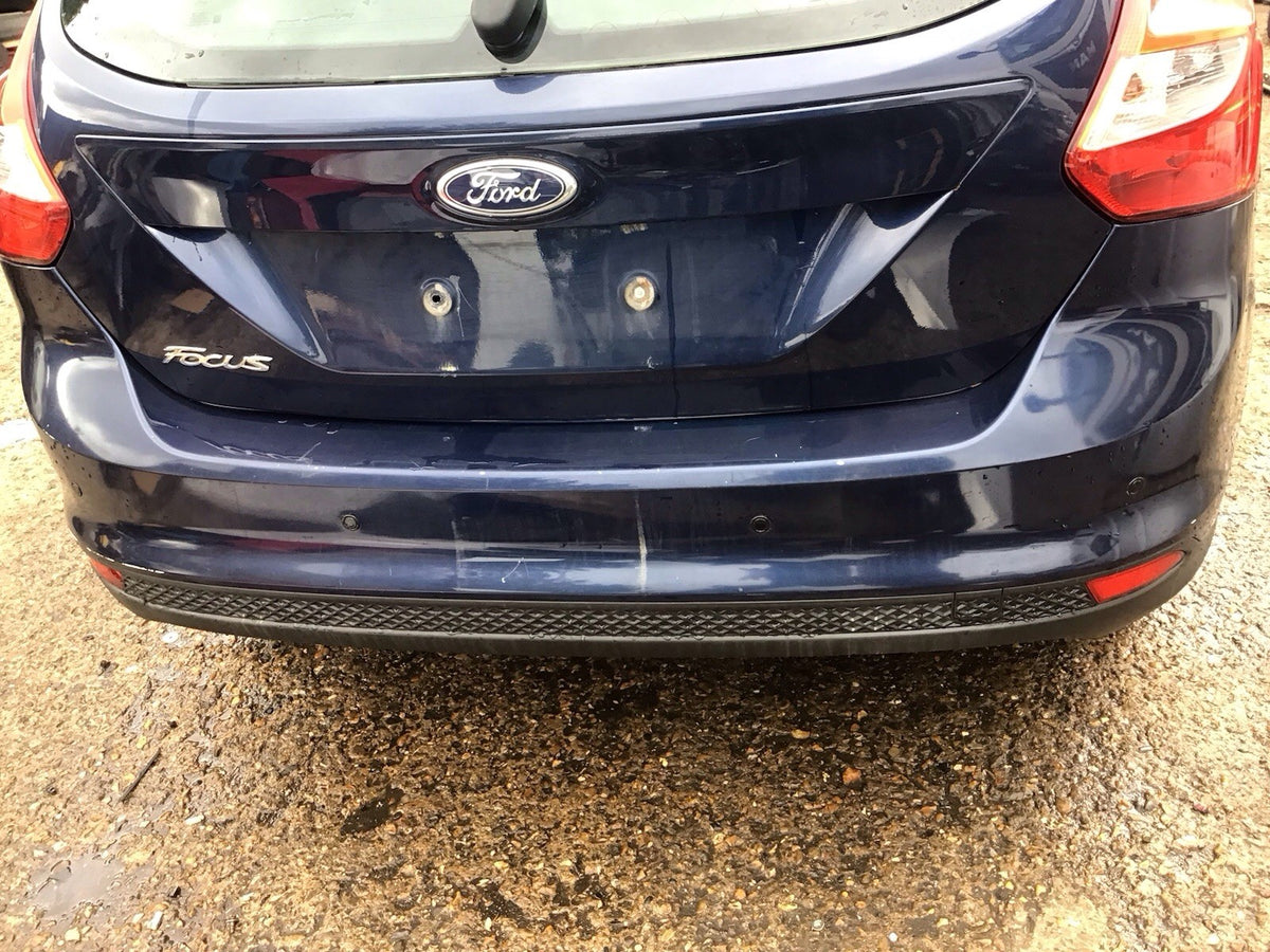 FORD FOCUS MK3 REAR BUMPER INK BLUE METALLIC HATCHBACK 2011 20142