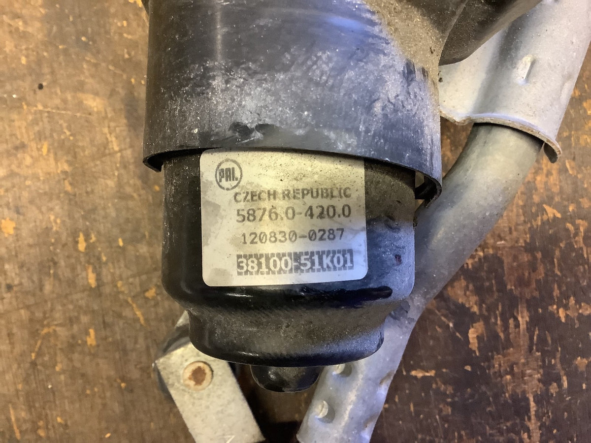 SUZUKI SPLASH FRONT WIPER MOTOR AND LINKAGE 38100 51K01 2008 20142
