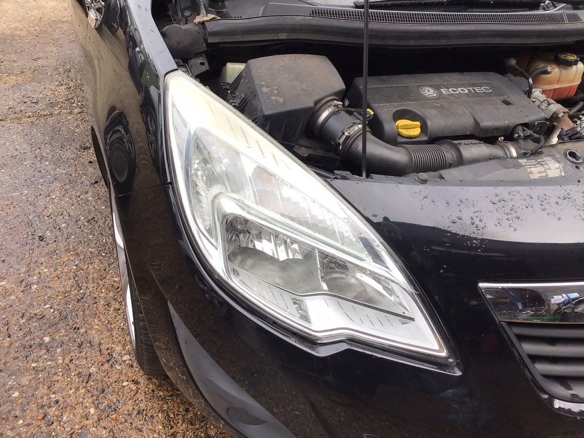 VAUXHALL MERIVA B DRIVER'S SIDE O/S HEADLIGHT 13253632 2010 20150