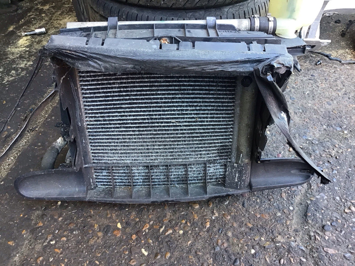 SMART FORTWO PETROL RADIATOR RAD PACK 0003428V006 2007 20147
