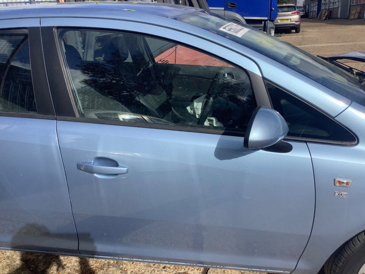 VAUXHALL CORSA D DRIVER SIDE O/S FRONT DOOR CRINAN BLUE Z22R 5 DOOR 2006 20143