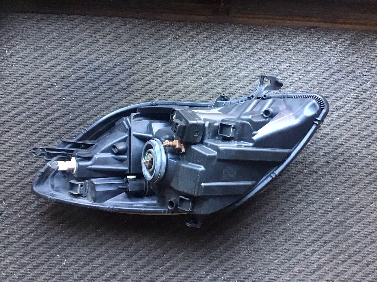 TOYOTA YARIS MK2 PASSENGER'S SIDE N/S HEADLIGHT 81170 0D340 2008 20126