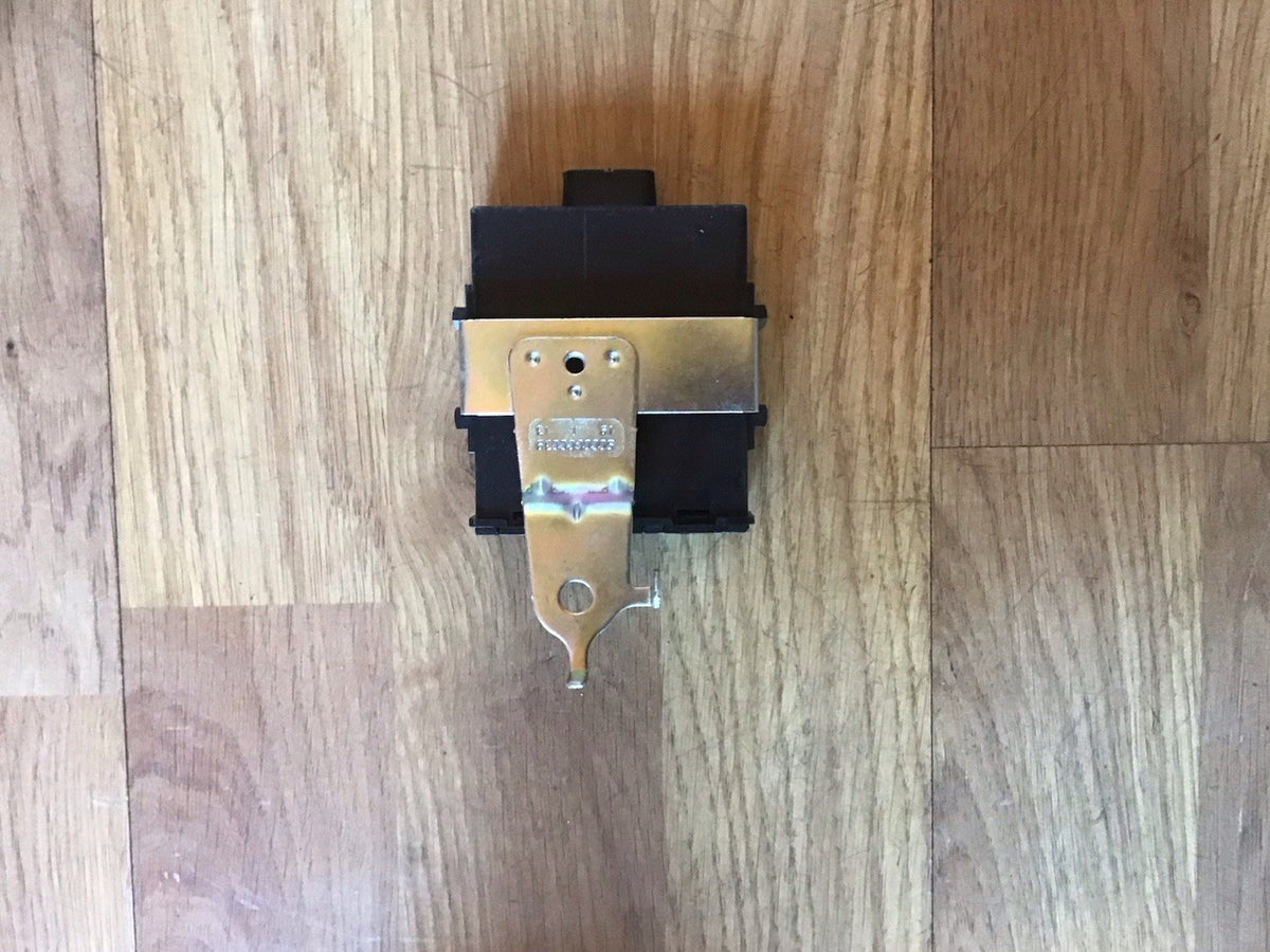 TOYOTA VERSO 1.8 PETROL WIRELESS DOOR LOCK CONTROL MODULE ECU 85970 64020 13 184