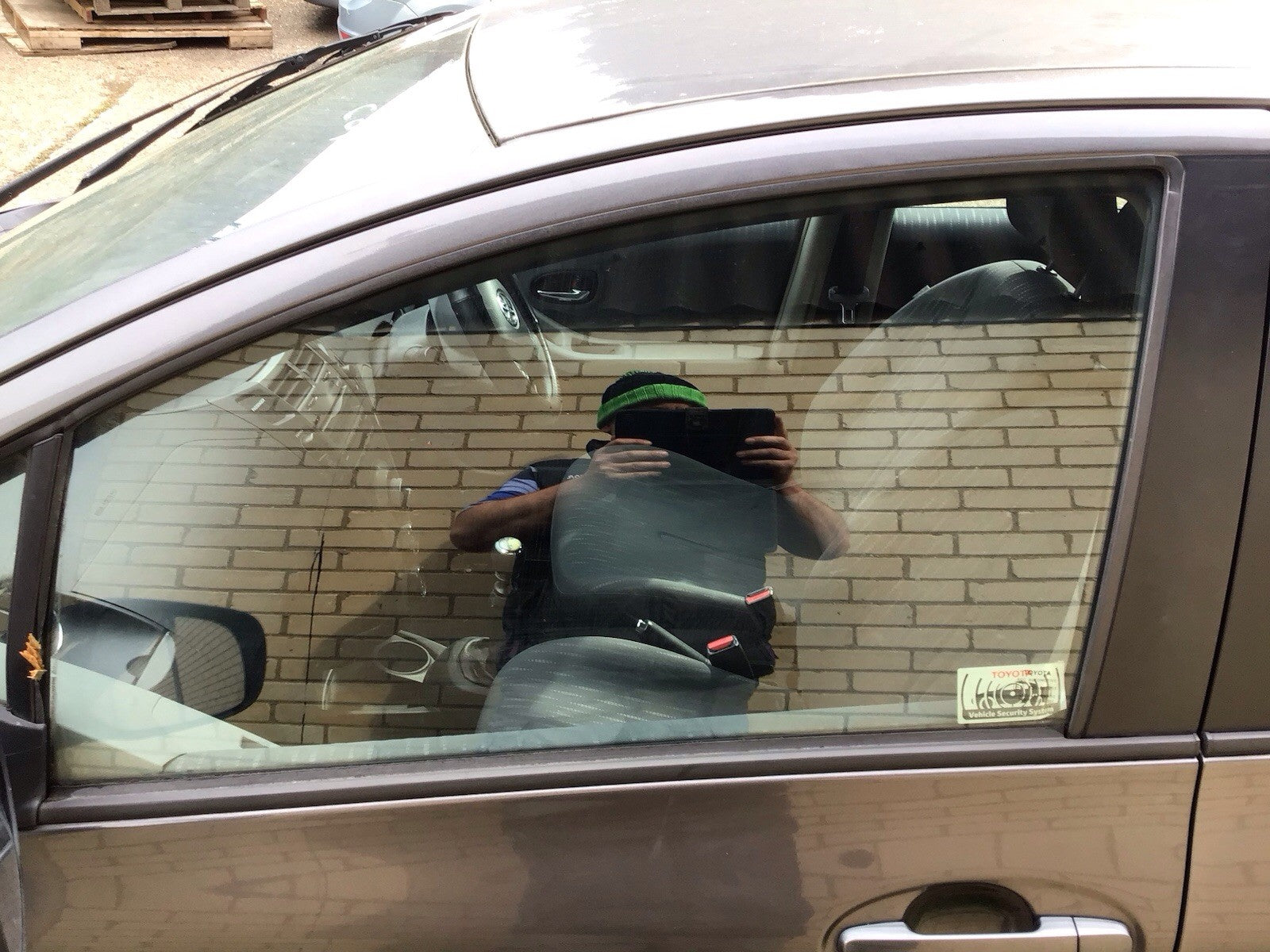 TOYOTA YARIS MK2 PASSENGER SIDE FRONT DOOR WINDOW GLASS 5 DOOR 2005 20110