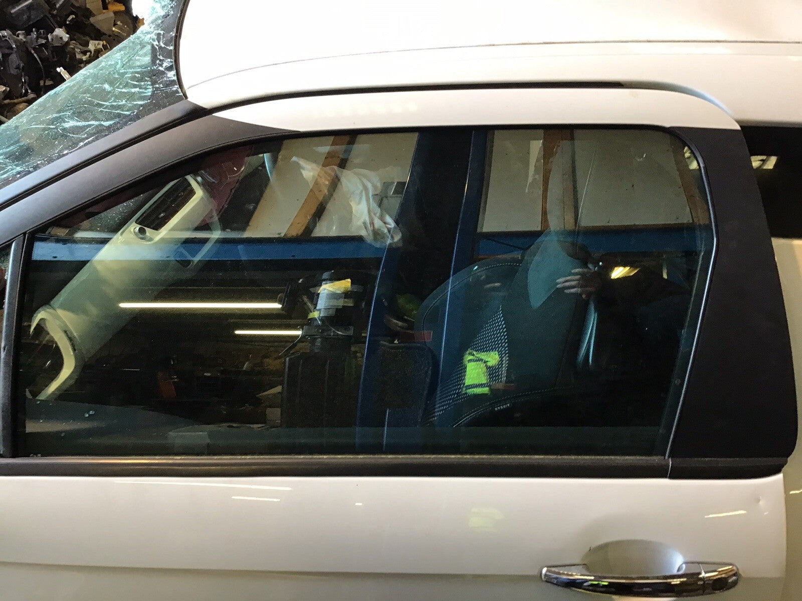 CITROEN DS3 PASSENGER N/S SIDE WINDOW GLASS DOOR WINDOW 3 DOOR  2010 20151