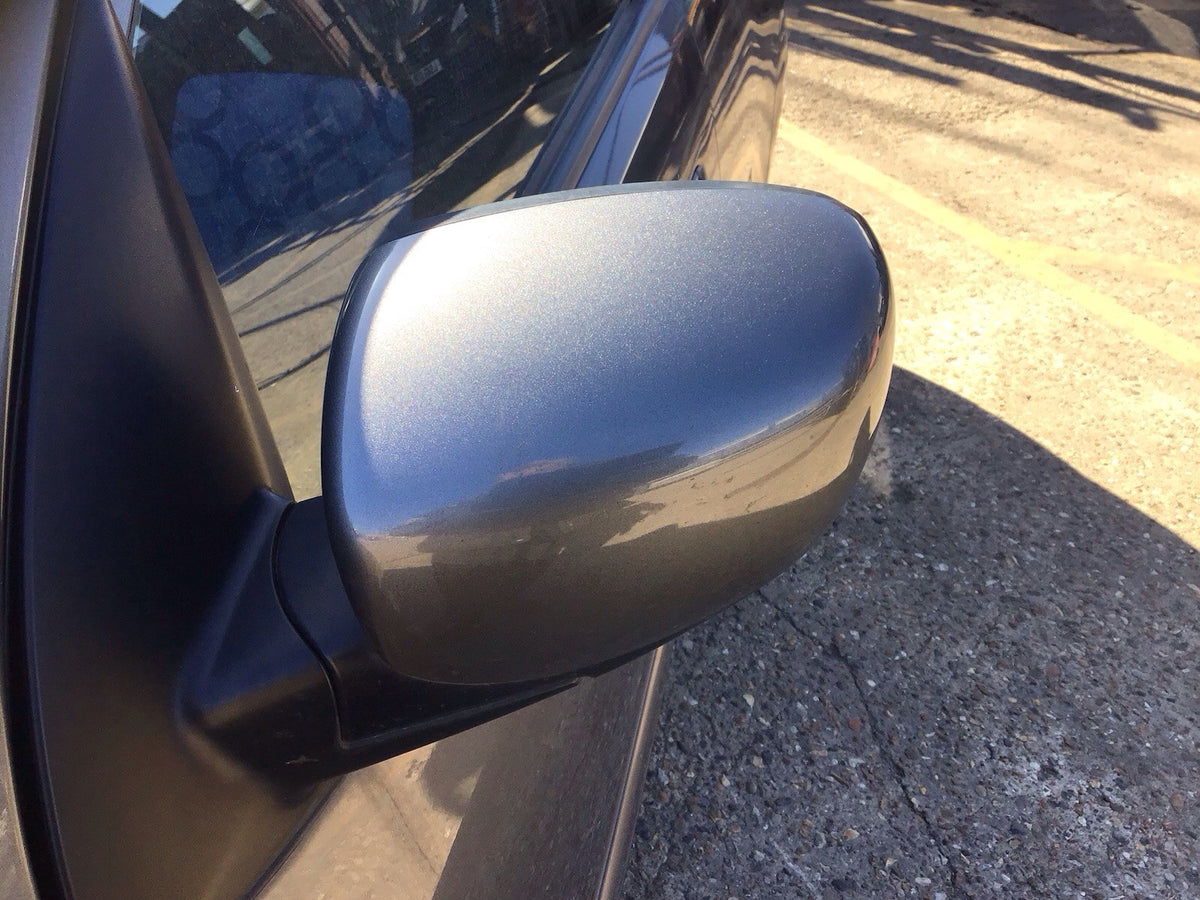HYUNDAI i10 MK1 PASSENGER'S SIDE N/S DOOR MIRROR  OYSTER GREY ML  2008 20111