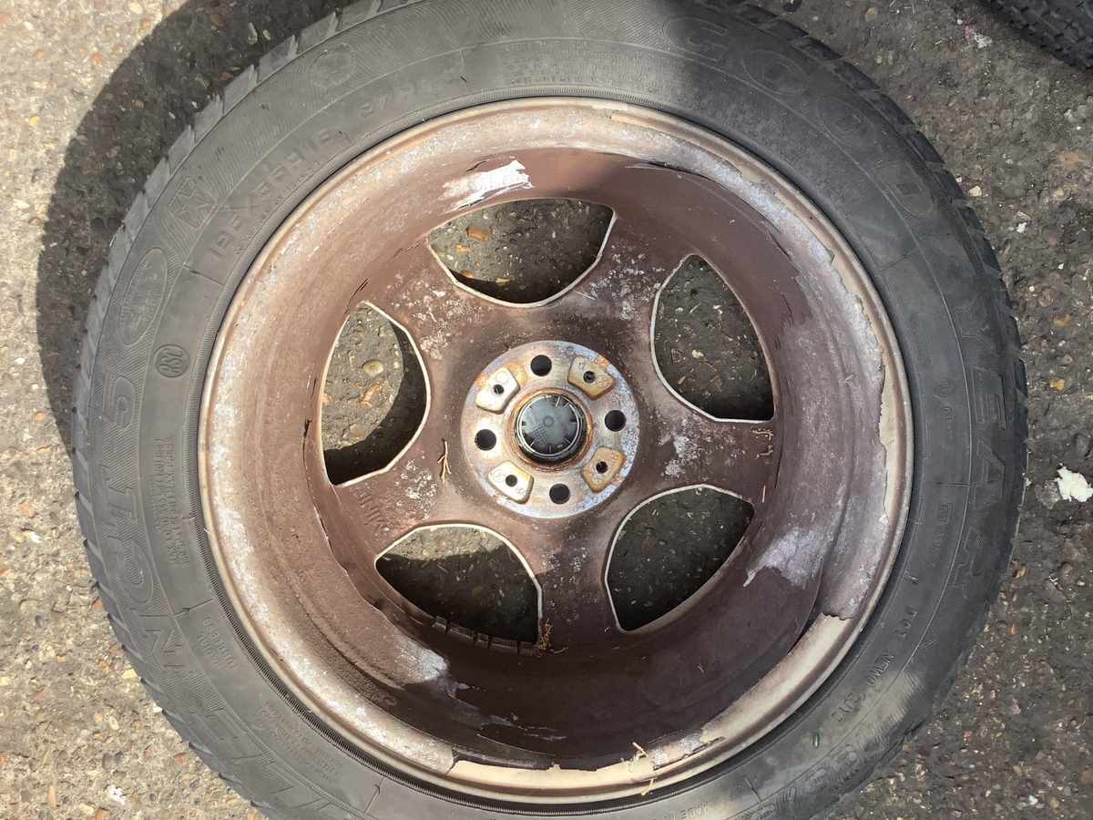 MINI COOPER R50 R53 ALLOY WHEEL 16'' TYRE 195X55X16 2001 20069