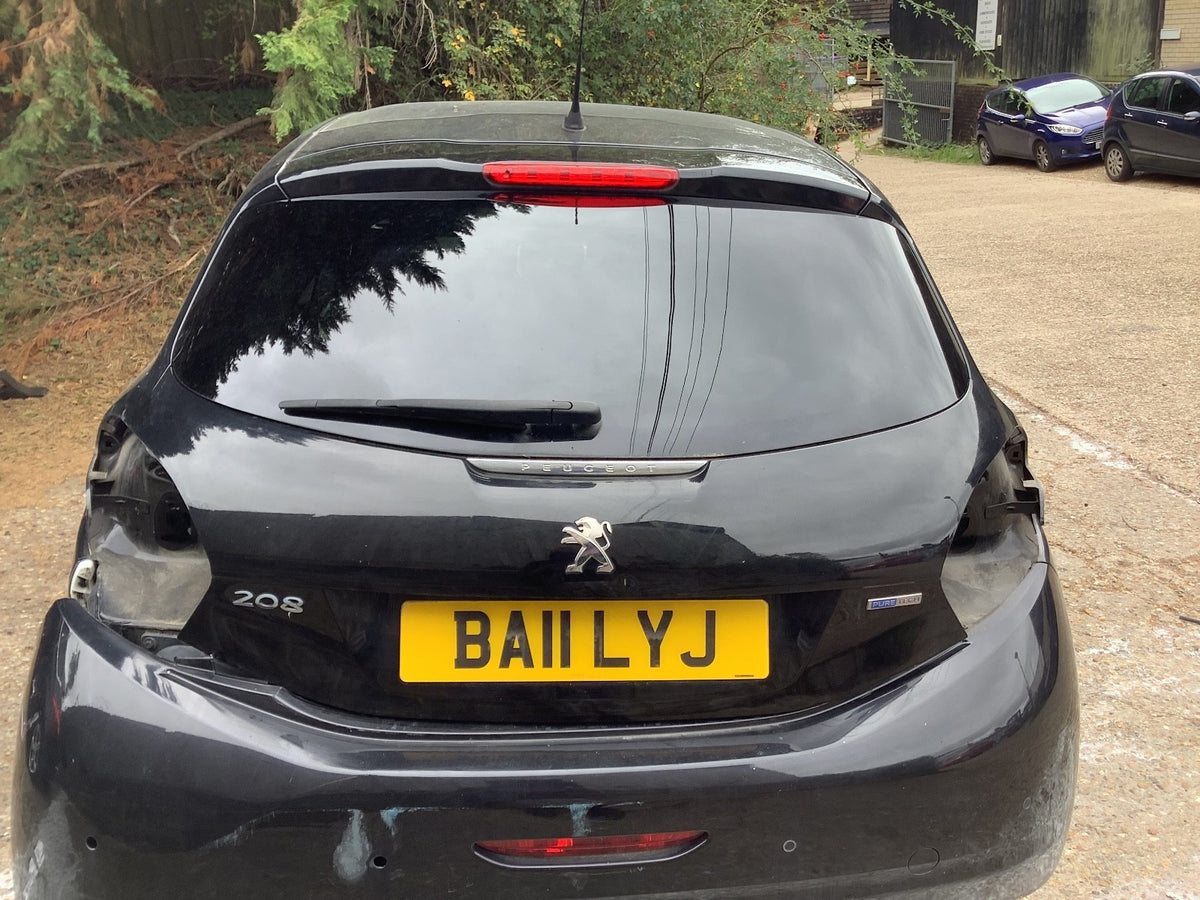 PEUGEOT 208 TAILGATE NOIR PEARL BLACK KTV 2013 20181