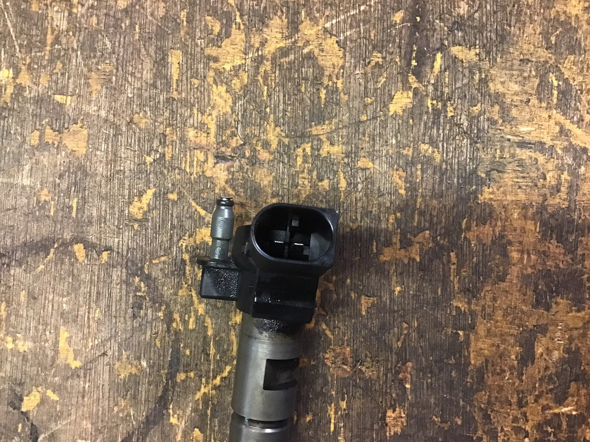 VOLKSWAGEN AUDI 2.0 TDI DIESEL FUEL INJECTOR 03L130277 0445116030 2009 20129