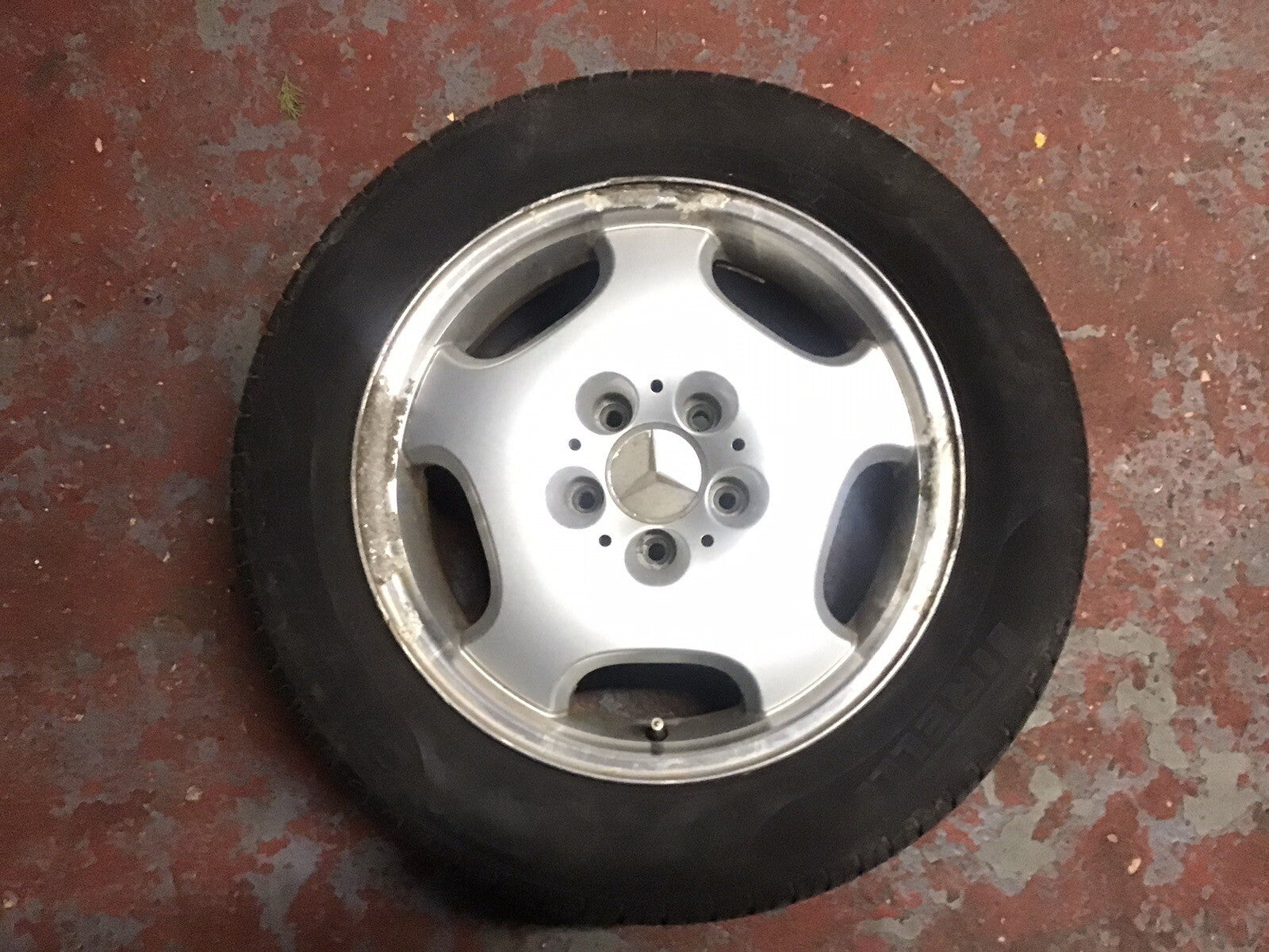 MERCEDES E CLASS W210 ALLOY WHEEL 16'' TYRE 215X55X16 2104010402 1995 20020